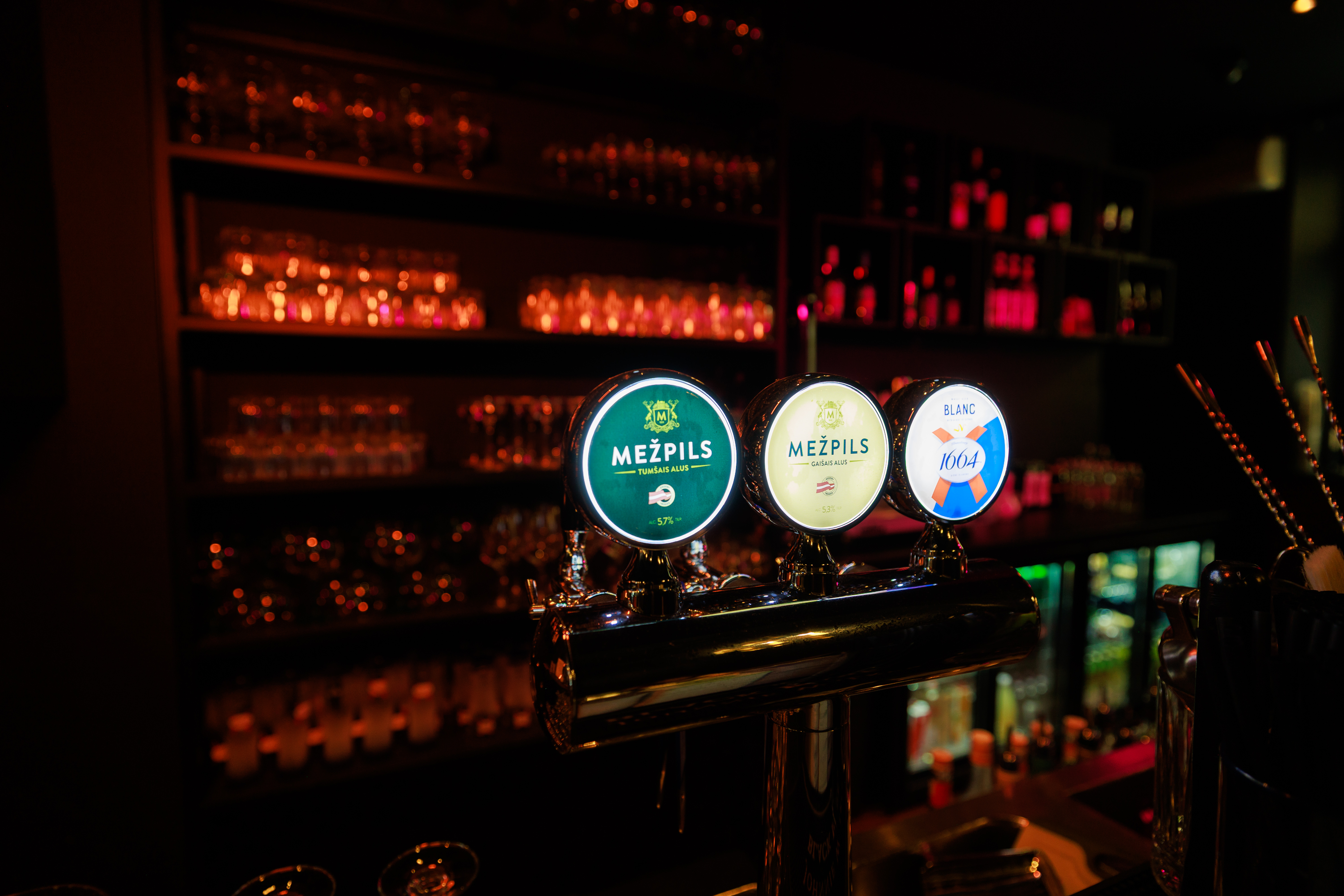 Lounge 37 Bar